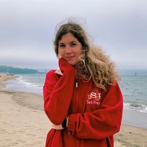 Meet your Posher, Hannah